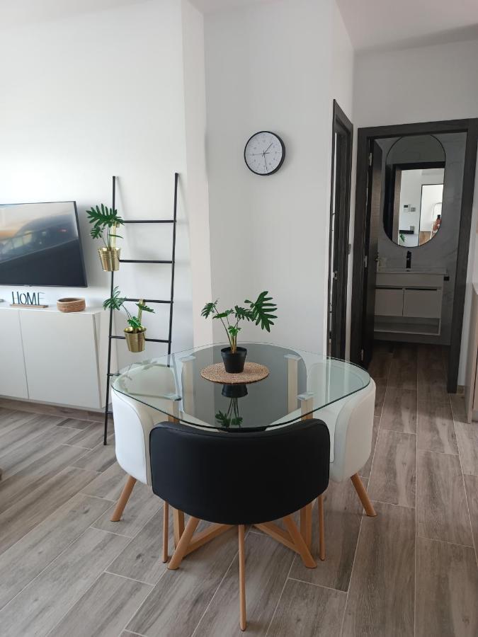 Lebana Plaza Dario Apartment Фасинас Екстериор снимка