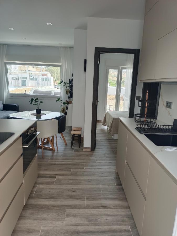 Lebana Plaza Dario Apartment Фасинас Екстериор снимка