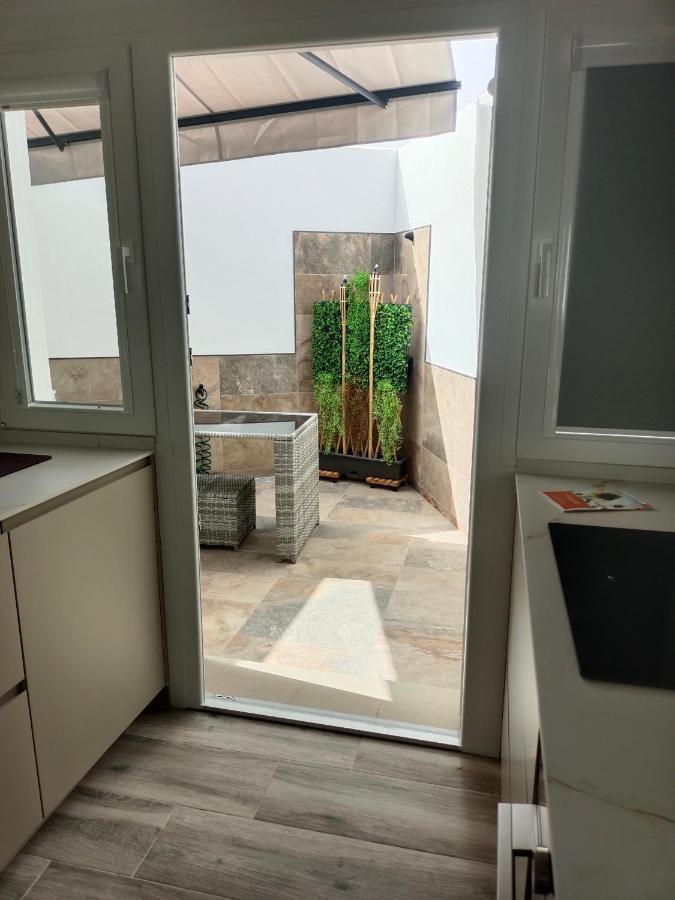 Lebana Plaza Dario Apartment Фасинас Екстериор снимка