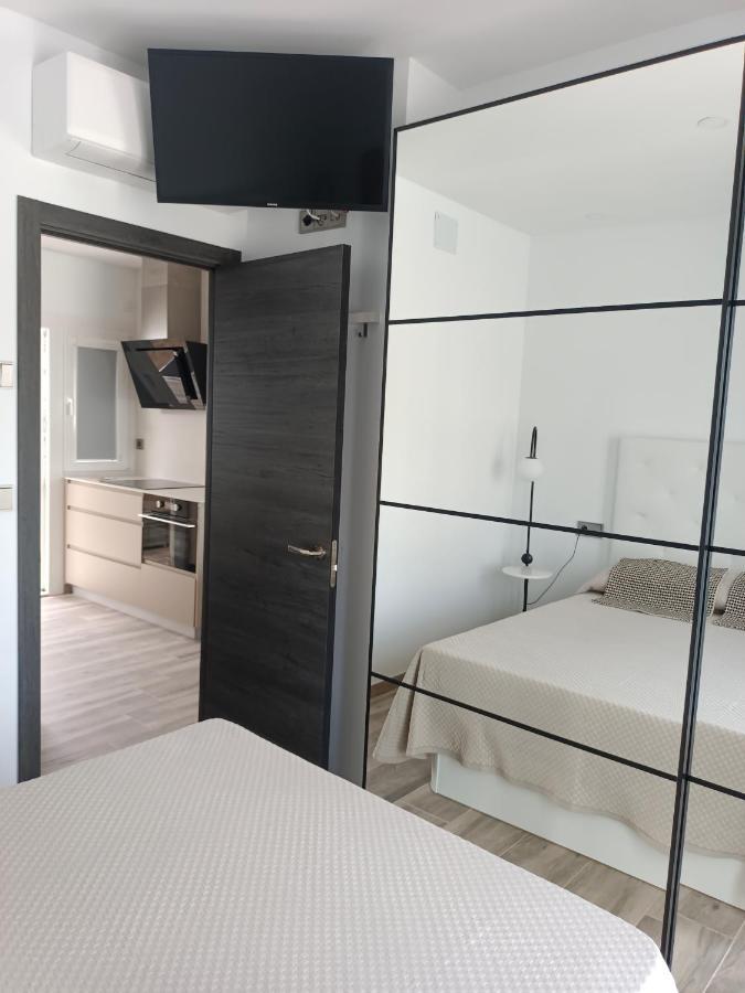 Lebana Plaza Dario Apartment Фасинас Екстериор снимка